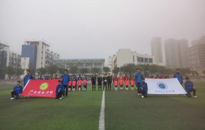 逐夢綠茵場 四川省第二屆"貢嘎杯"青少年足球聯(lián)賽達(dá)州賽區(qū)開打